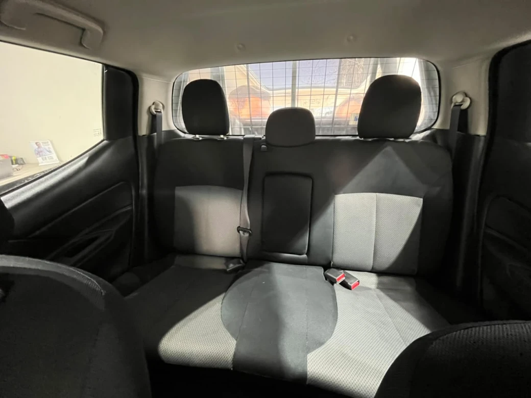 imagen 0 de vehiculo con id 2209